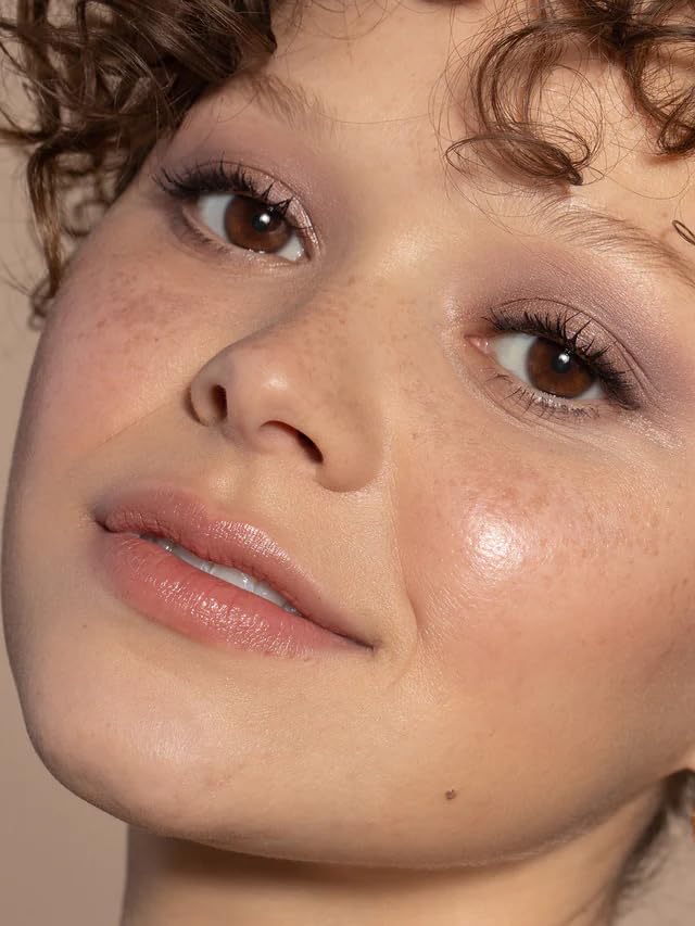 ILIA - The Necessary Eyeshadow Palette, Vegan, Talc-Free, Matte, Satin + Metallic Highly Pigmented