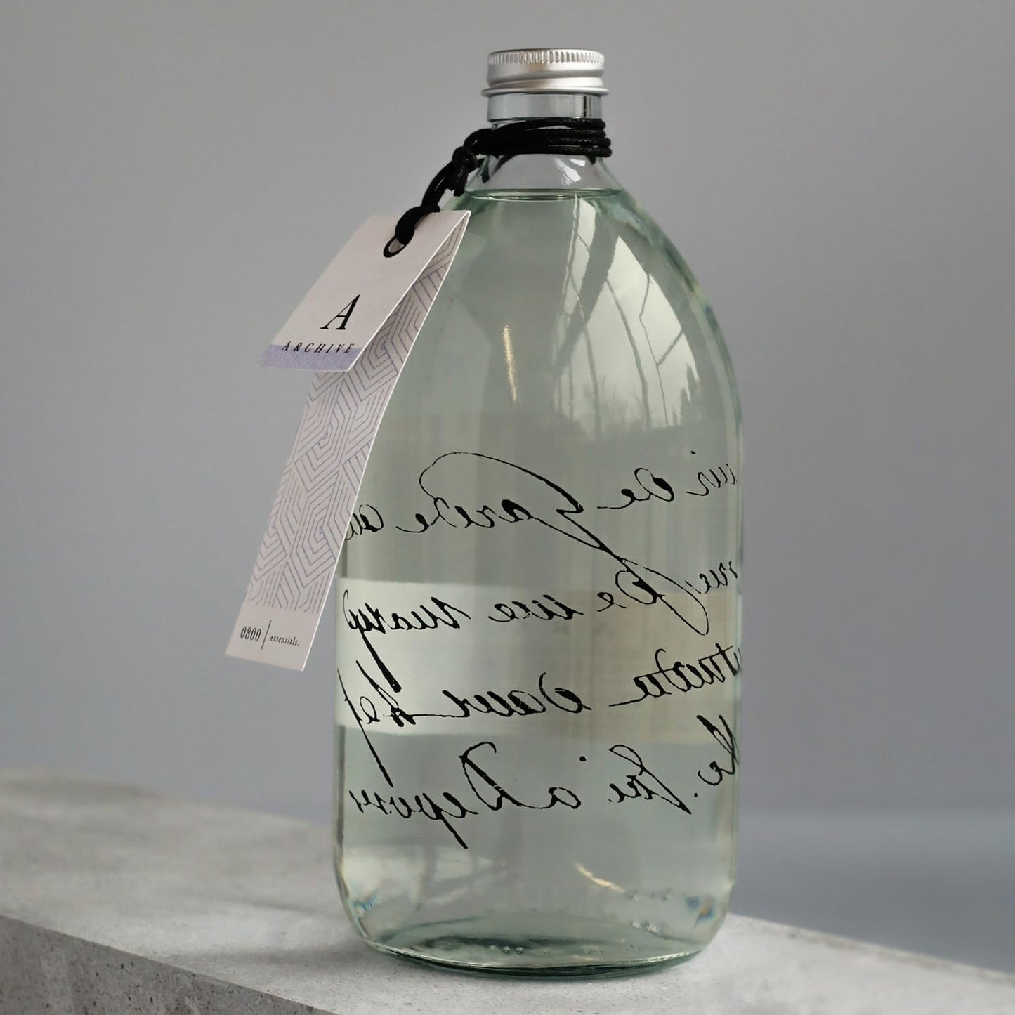 Poet at Heart Bubble Bath for Adults – Lavender & Earthy Rosehip Fragrance – Blend of Natural Oils